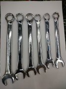 <strong>消防救援人员到场破冰将</strong>