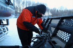 看到这么多人喜欢滑雪