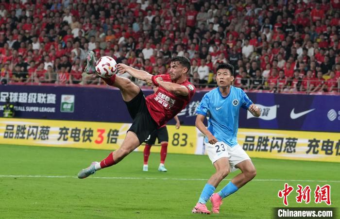 国安客场4-0梅州锁定中超