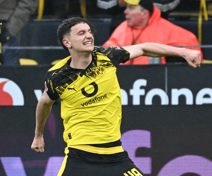 18岁小将雷贾尼德甲首秀破门 创意甲外最年轻意