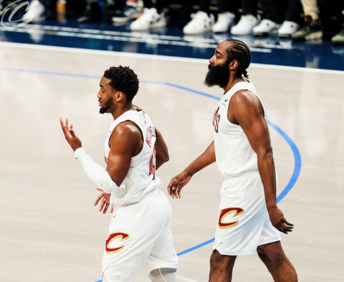 哈登低迷难救骑士 阿伦伤退致季后赛前景堪忧