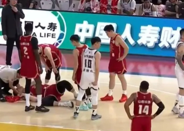 山西力克山东 刘传兴重伤引阵容危机