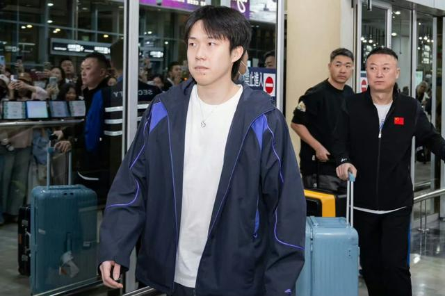 国乒封闭集训无休备战澳门世界杯 林诗栋伤退王