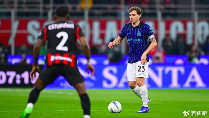 米兰终结国米15轮不败 埃斯图皮尼安首球定乾坤