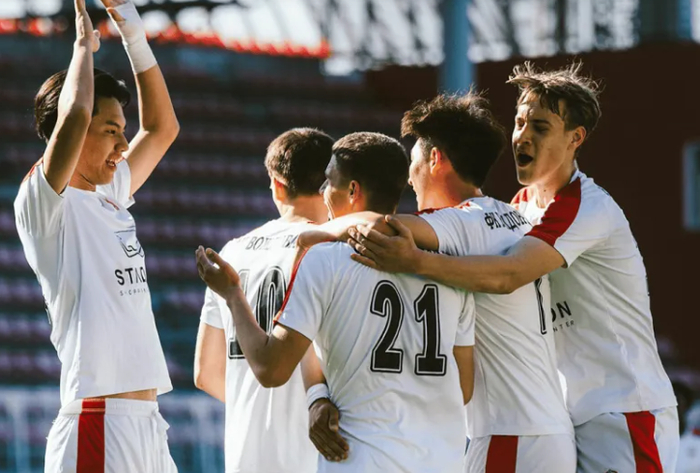 19岁小将林子皓留洋闪耀塞尔维亚赛场 独造7球助